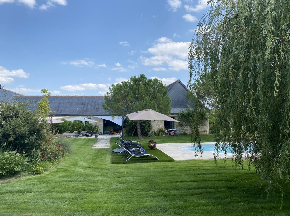 Ferme De L'Ereau Louans Exterior foto
